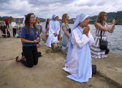 APTOPIX Eucharist Pilgrimage